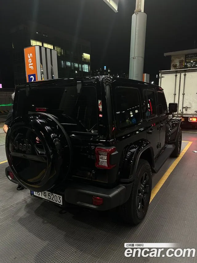 Jeep Wrangler 2023 thumb 4