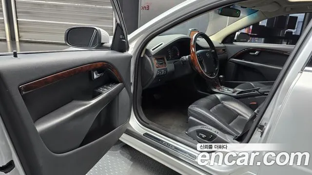 Volvo S80 2008 thumb 10