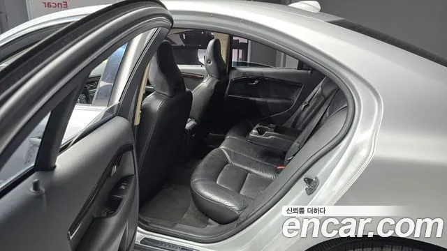 Volvo S80 2008 thumb 12