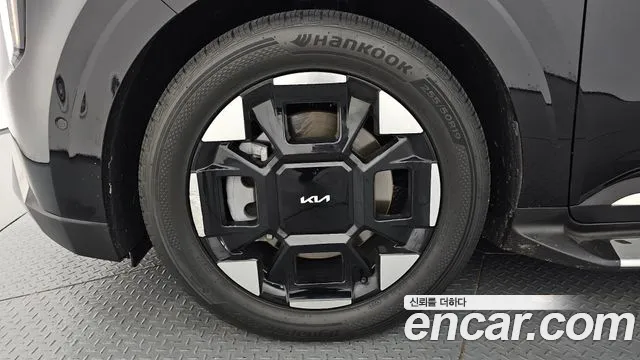 Kia Carnival 2025 thumb 4