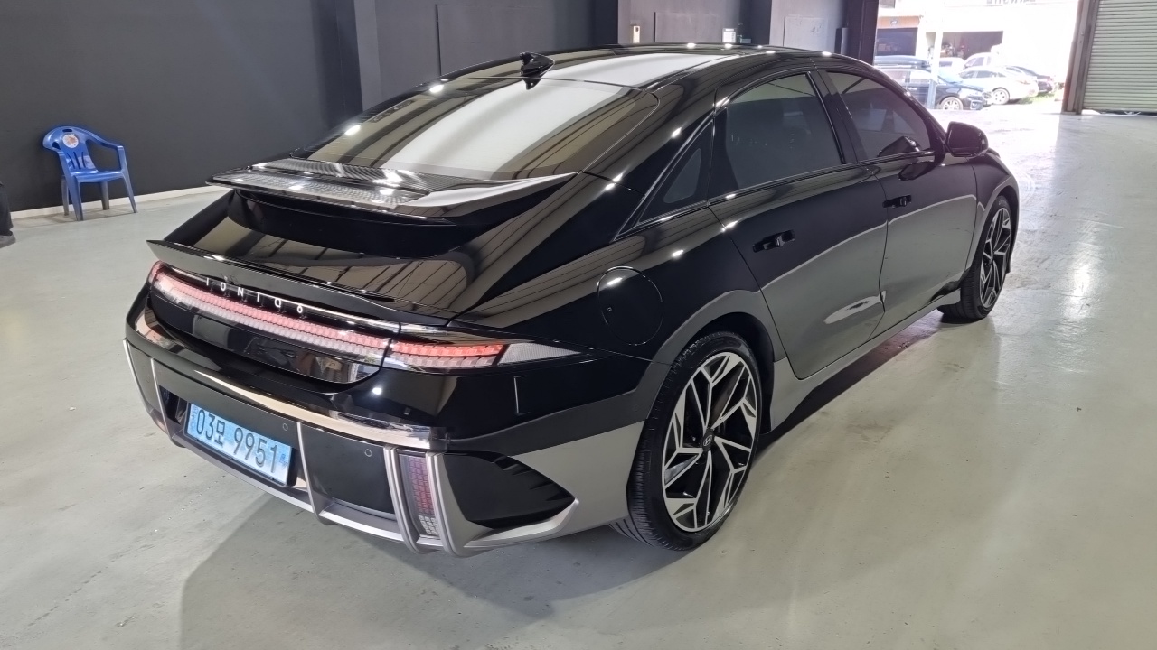 Hyundai IONIQ 6 2022 thumb 2