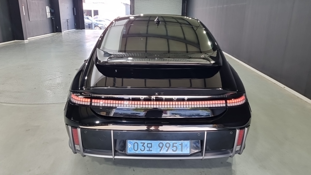 Hyundai IONIQ 6 2022 thumb 4
