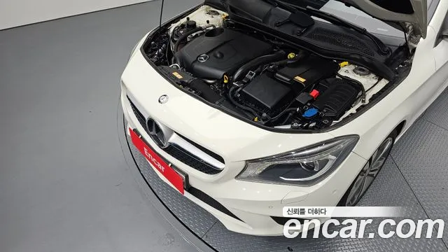 Mercedes-Benz CLA 2016 thumb 6