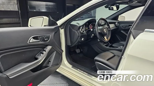 Mercedes-Benz CLA 2016 thumb 10