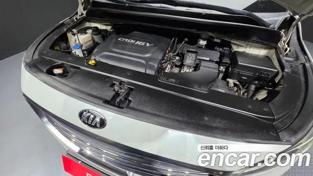 Kia Carnival 2015 thumb 6