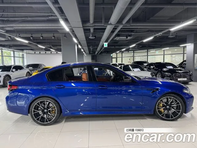 BMW M5 2022 thumb 2