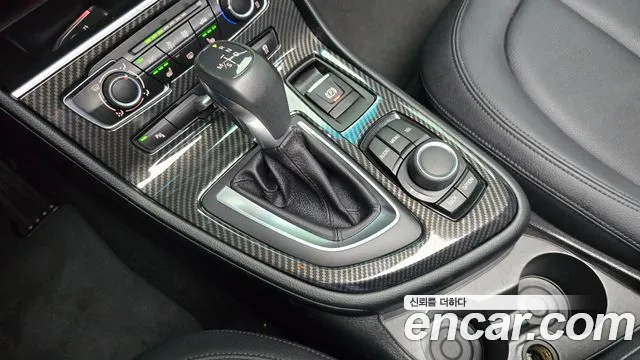 BMW 2-Series 2017 thumb 9
