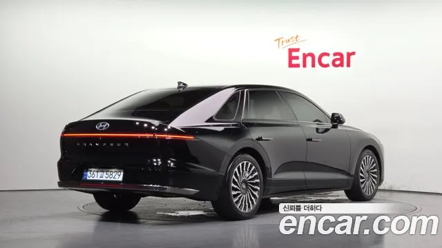 Hyundai Grandeur 2023 thumb 2