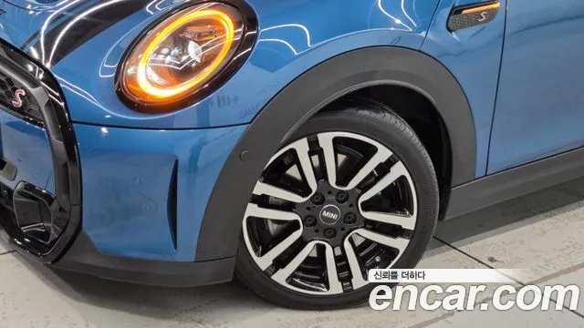 Mini Hatch 2023 thumb 3