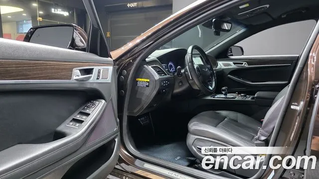 Genesis G80 2019 thumb 10