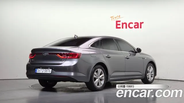 Renault Megane 2018 thumb 2
