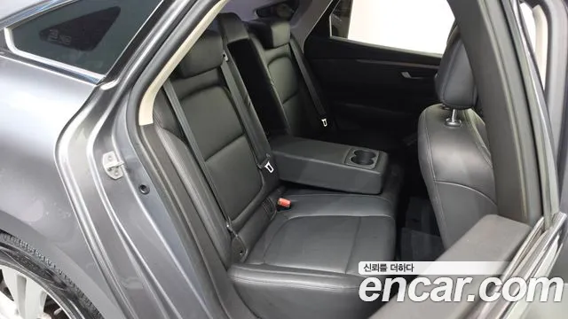 Renault Megane 2018 thumb 12