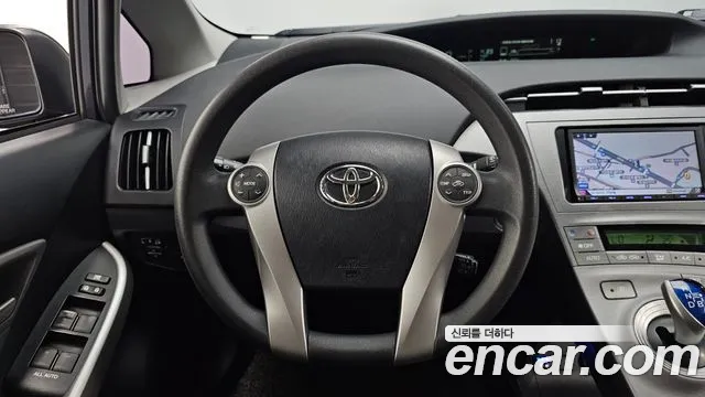 Toyota Prius 2014 thumb 12
