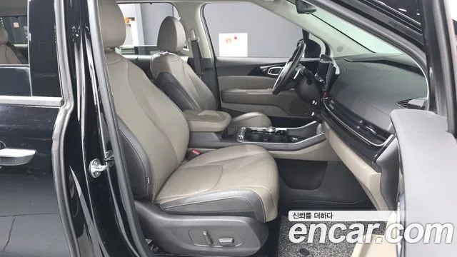 Kia Carnival 2024 thumb 11