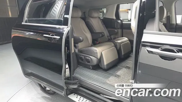 Kia Carnival 2024 thumb 12