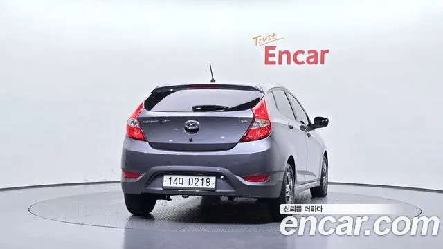 Hyundai Accent 2013 thumb 4