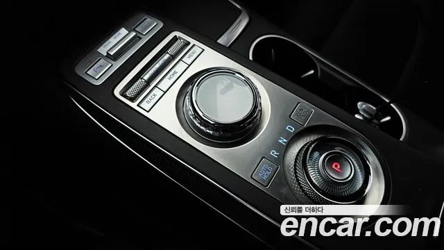 Genesis GV70 2021 thumb 9
