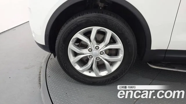 Land Rover Discovery 2019 thumb 5