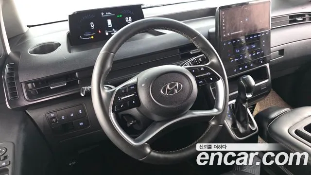 Hyundai Staria 2021 thumb 12