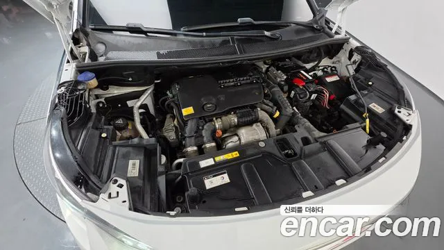 Peugeot 5008 2018 thumb 6