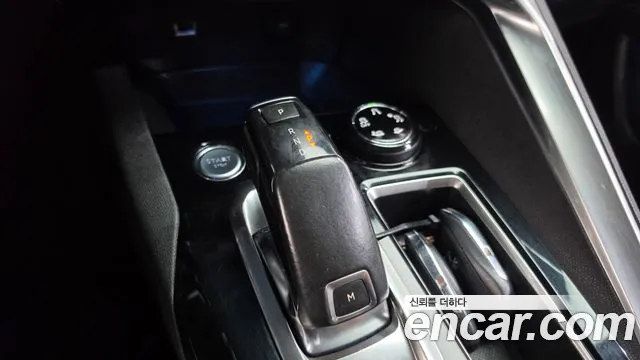 Peugeot 5008 2018 thumb 9