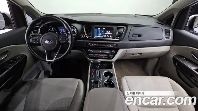 Kia Carnival 2019 thumb 7