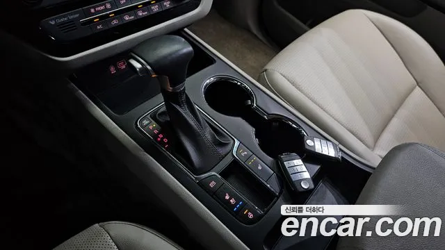 Kia Carnival 2019 thumb 9