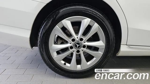 Mercedes-Benz C-Класс 2019 thumb 5