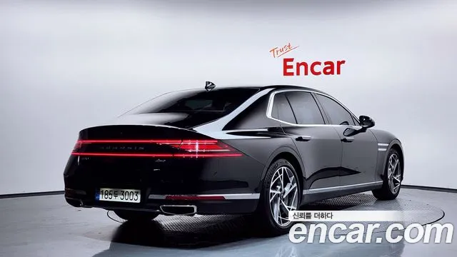 Genesis G90 2022 thumb 2