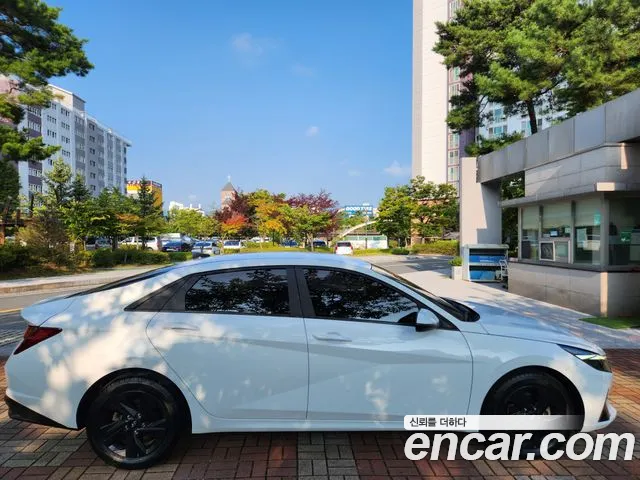 Hyundai Avante 2022 thumb 4