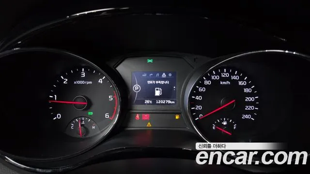 Kia Carnival 2016 thumb 8