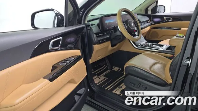 Kia Carnival 2021 thumb 10