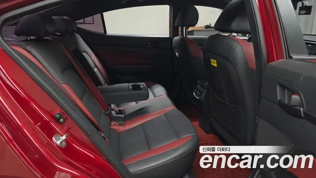 Hyundai Avante 2017 thumb 10