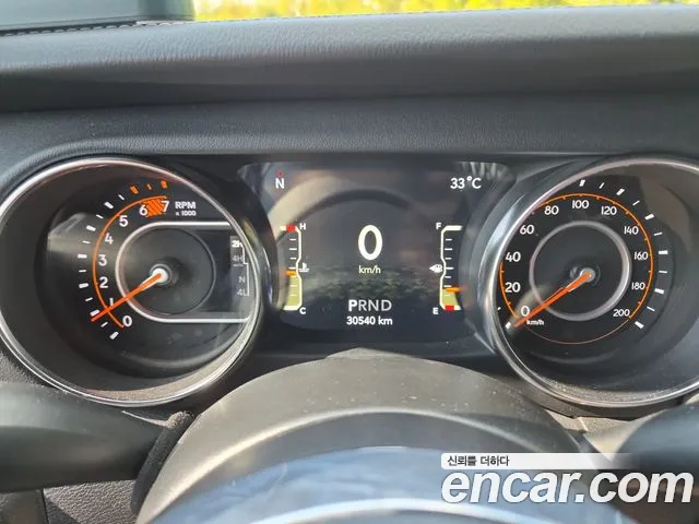 Jeep Wrangler 2022 thumb 8