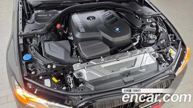 BMW 3-Series 2025 thumb 5