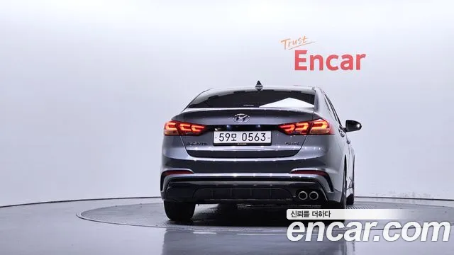 Hyundai Avante 2016 thumb 4