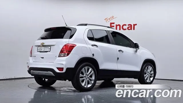 Chevrolet Tracker 2019 thumb 2