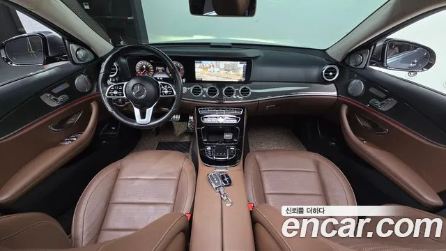 Mercedes-Benz E-Класс 2020 thumb 6