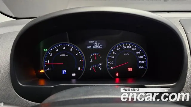 Hyundai Avante 2010 thumb 8