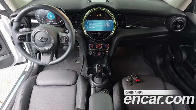 Mini Hatch 2023 thumb 7