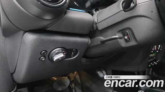 Mini Hatch 2023 thumb 12