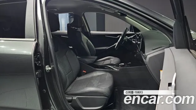 Kia Niro 2023 thumb 10