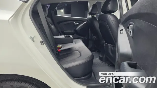 Hyundai Tucson 2012 thumb 12