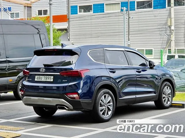Hyundai Santa Fe 2018 thumb 2