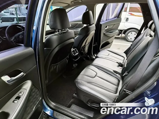 Hyundai Santa Fe 2018 thumb 7