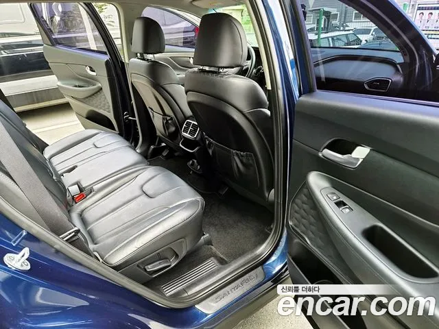 Hyundai Santa Fe 2018 thumb 10