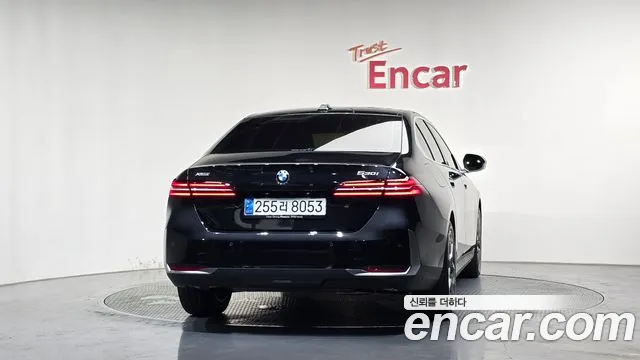 BMW 5 серии 2026 thumb 4