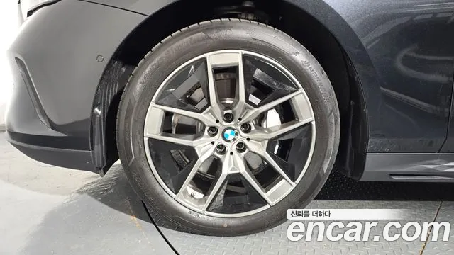 BMW 5 серии 2026 thumb 5