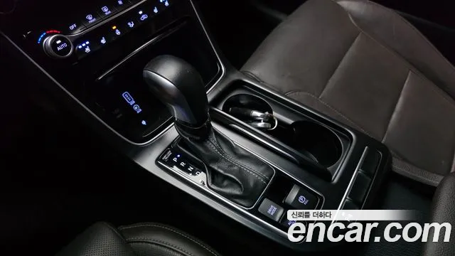 Hyundai Grandeur 2017 thumb 9