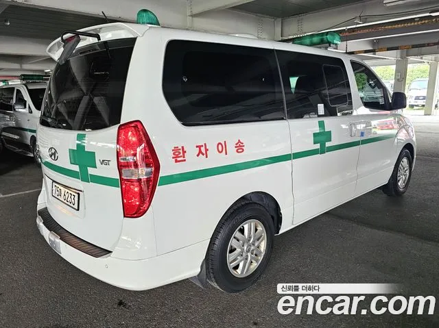 Hyundai Starex 2017 thumb 6